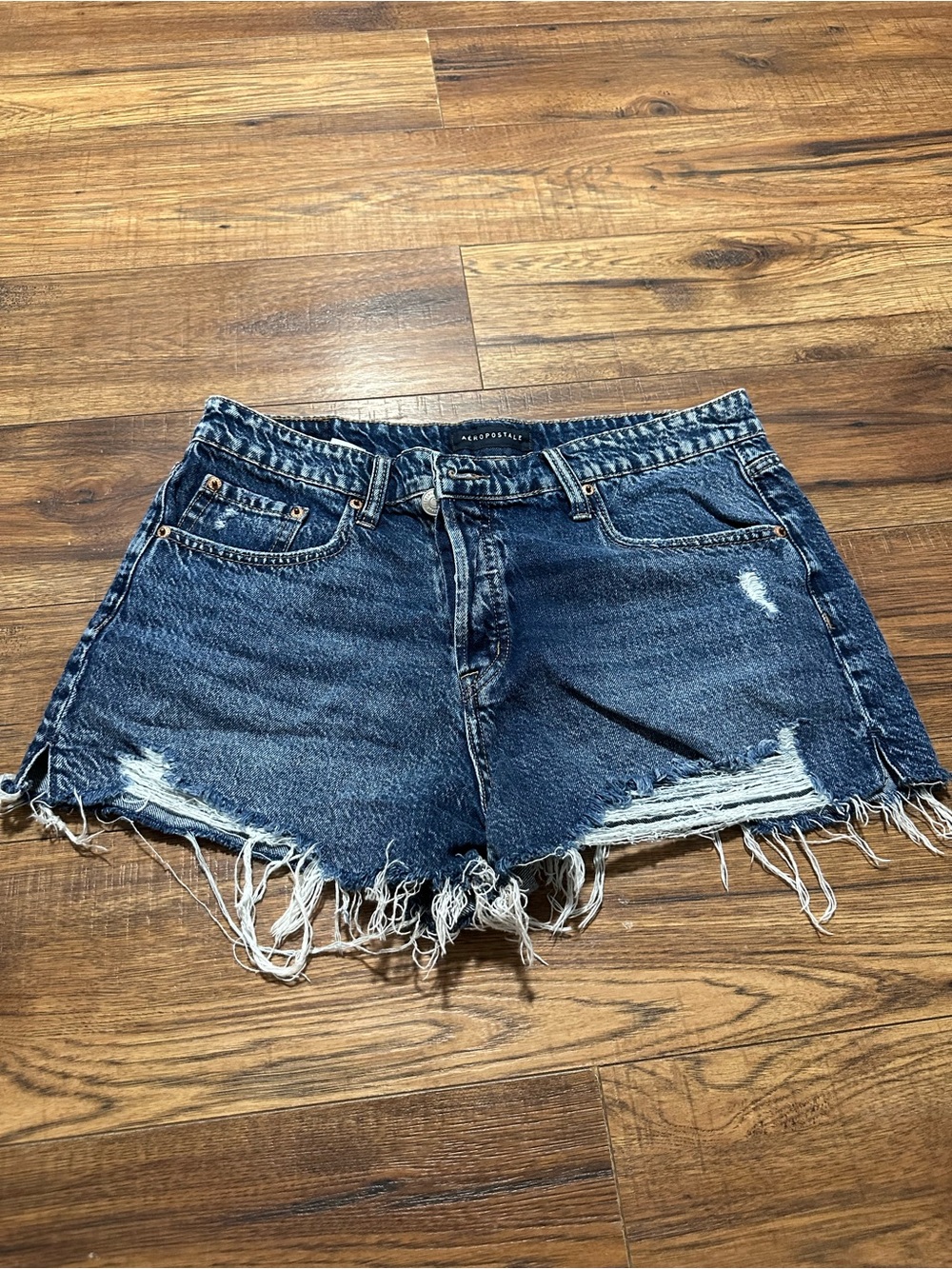 Aeropostale distressed shorts size 10